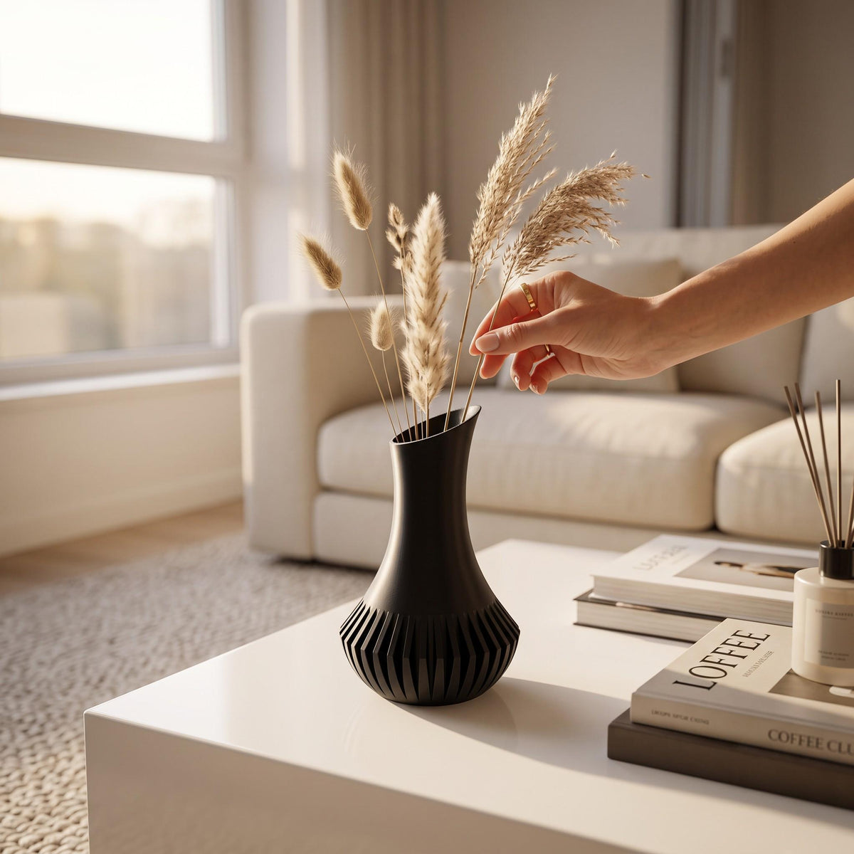 3D Printed Black Minimalist Vase, Modern Sculptural Home Décor (21.7cm)