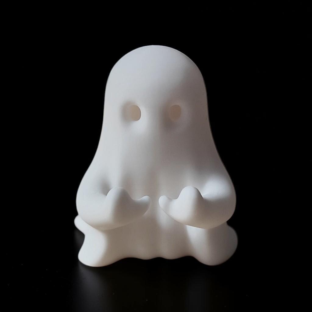 3D Printed Ghost Figurines Set, Spooky Shelf Decor, Autumn Mantel Display (Set of 3)