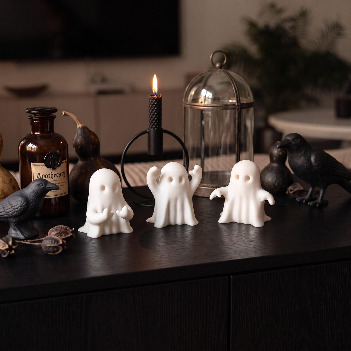 3D Printed Ghost Figurines Set, Spooky Shelf Decor, Autumn Mantel Display (Set of 3)